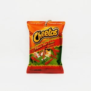 hot cheetos limon key chain (hot cheetos, chips, hot cheetos lemon)