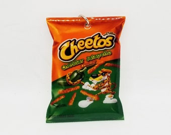 Cheetos cheddar jalapeno key chain (cheetos)