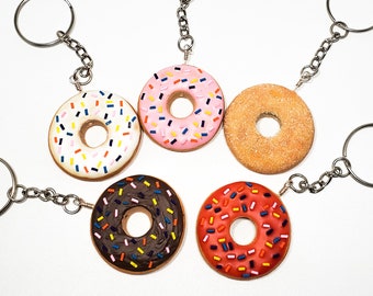 Donut keychain (sprinkle donut keychain, doughtnut keychain)