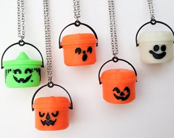 Collar de cubo de Halloween (collar de cubos de Halloween, collar vintage de Halloween, cubos vintage de Halloween)