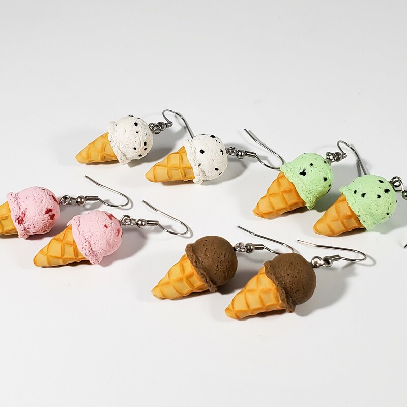 Ice Cream Cone Earrings (shelf) – UNIQUE