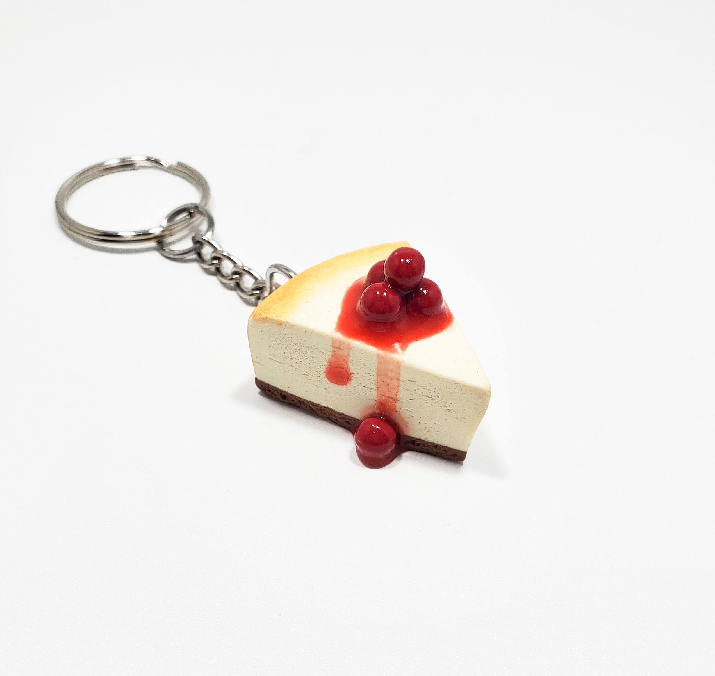 Cherry Cheesecake keychain (cheesecake keychain, cake keychain, dessert keychain)