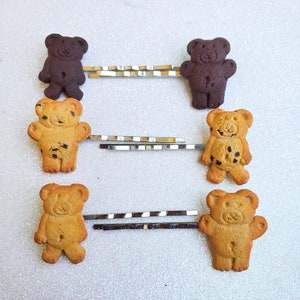 Teddy Graham bobby pins (teddy graham cracker hairbows, teddy graham hair clips, cookie hair clips)