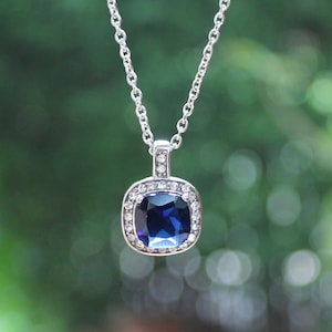 Stainless Steel Pendant, Cluster Pendant Necklace for Women, Princess Diana Style Luxury Stainless Steel Pendant Necklace, Statement Pendant