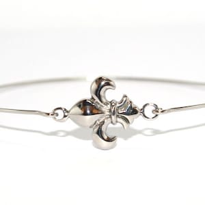 Brazalete de acero inoxidable con forma de flor de lis, se puede usar apilado o individualmente, brazalete de acero inoxidable