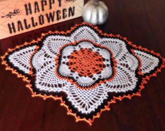 Halloween Doily, Crochet Doily in Pumpkin and Black, Oval Table Decor, Crochet Pineapple Table Topper, Table Runner, Cotton Table Napkin
