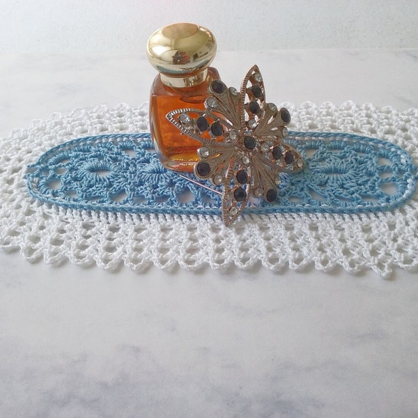 Small Handmade Oval Doily, Tiny Doily Treasure, Lace Table Napkin, Shelf Doily, Tray Liner, Small Plant Mat, Table Linens, Boho Home Décor