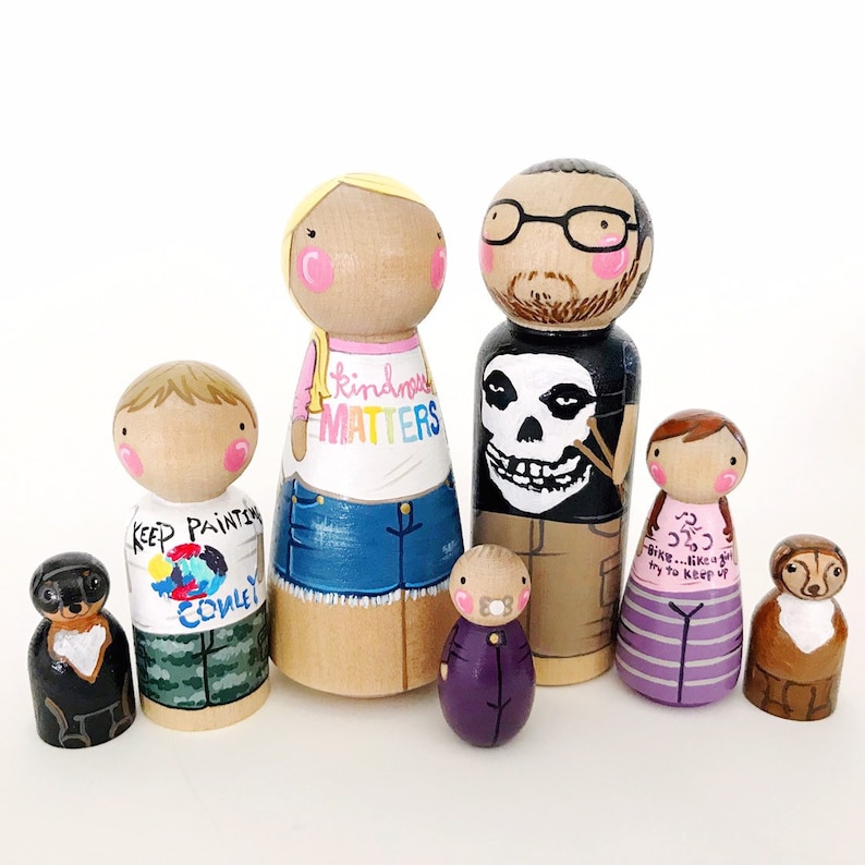 CUSTOM Peg Doll Family of 7 // Personalized Peg Dolls // Etsy