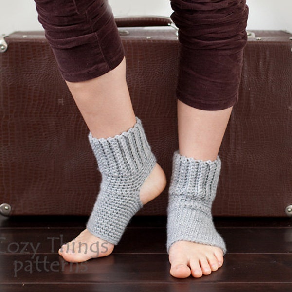 Crochet pattern #004 - Women Yoga socks, ballet, jazz, dance socks, leg warmers - pdf tutorial