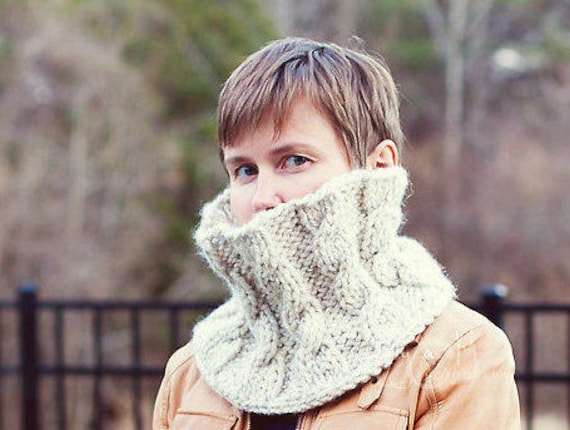 Modello ai ferri #034 Cappuccio a trecce grosso, scaldacollo