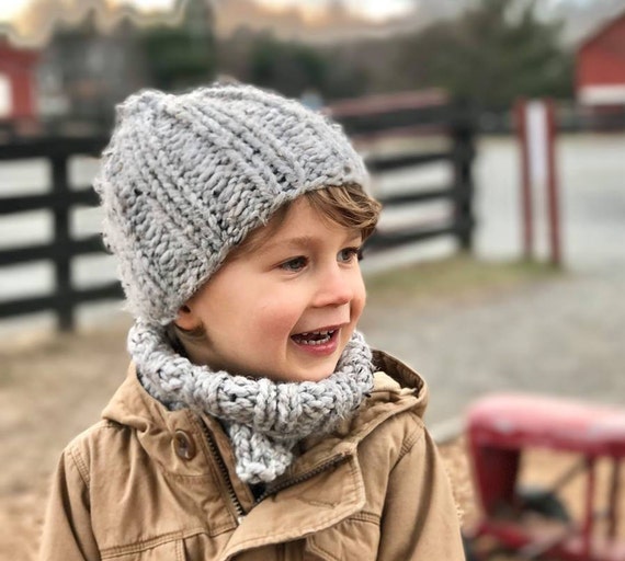 Knitting Pattern #014 - Chunky Urban Hat and Neck Warmer Set