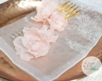 CATHERINE | Small wedding fascinator with silk flowers in pink