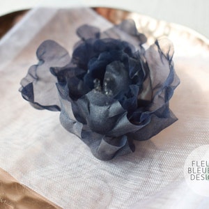 Etwas Blaues für die Hochzeit Seidenblumen Haarkamm Bild 2