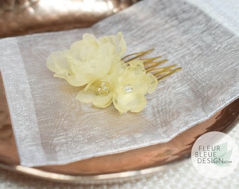 CATALINA | Tocado de boda pequeño con flores de seda en amarillo