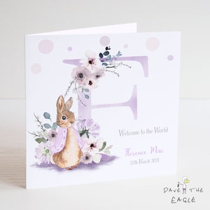 Neue Baby Karte - Willkommen in der Welt - Personalisiertes Alphabet Bunny Rabbit Design
