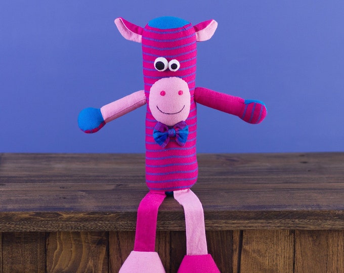 Adorable Tube-Shaped Pig Doll - Handcrafted Cotton Toy for Kids