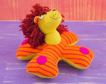 Mr. Ellie Pooh Handmade Lion Baby Rattle - Eco-Friendly Newborn Baby Shower Gift