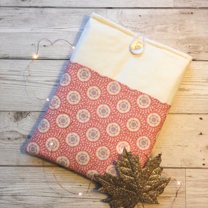Cream Flowers Padded Travel Pouch with Pocket/Travel Pouch, Gorgeous Tilda Fabric, Lined, Button Closure