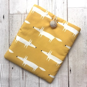 Kindle Oasis/Travel Pouch Soft Protective Padded Cover Lined Foxes