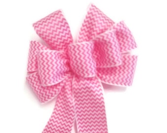 Small 5-6" Wired Mini Chevron Pink & White Wreath Bow