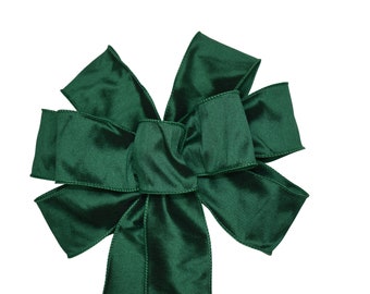 Emerald Green Faux Silk Wired Wreath Bow