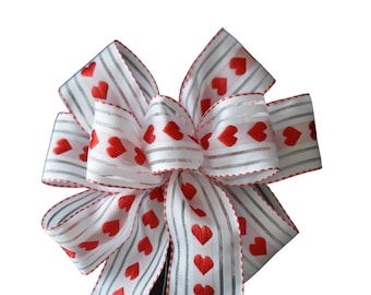 Small 5-6" Red Hearts on White Wreath Bow