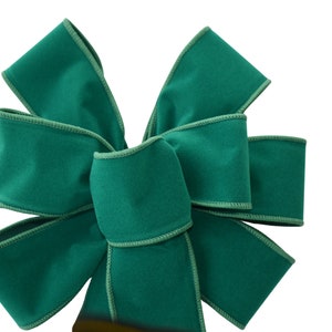 Emerald Green Velvet Bow - Wired Wreath Bow - Handmade Bow - Holiday Bow - Christmas Bow - Outdoor Bow - Choose Size