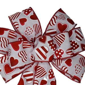 Lazo de corazones rojos y blancos - Lazo de corona con alambre - Lazo para el día de San Valentín - Lazo hecho a mano - Elige el tamaño - Amor - Decoración del hogar