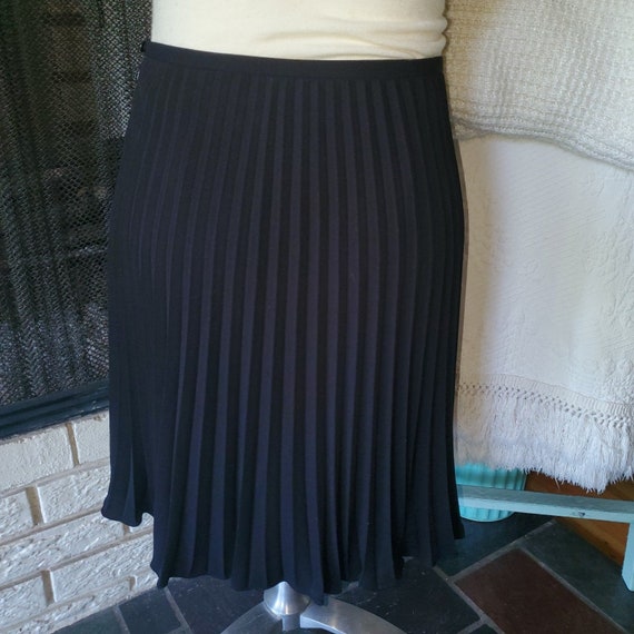 Ann Taylor Vintage Black Crepe Pleated Skirt 2 - image 3