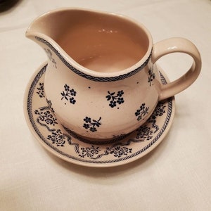 Johnson Bros Ironstone Petite Fleur Creamer/Sauce/Dessert/fruit Bowl Set