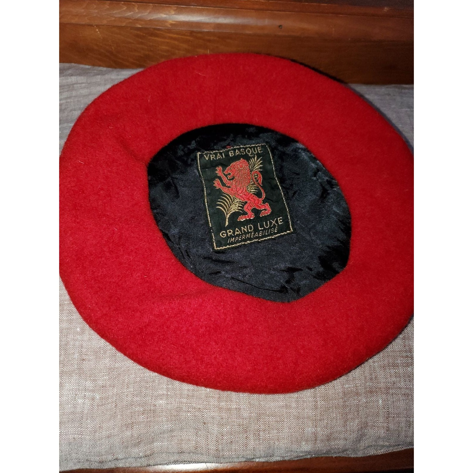 Vrai Basque Red Wool/leather Beret/tam French Girl News Boy 
