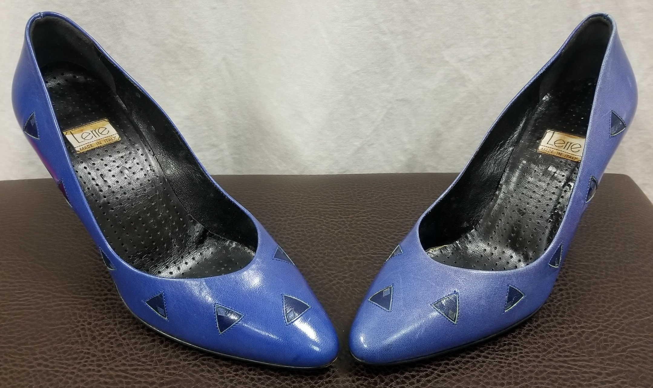 Vintage Lerre Italy Blue Pyramid Pattern Leather Heels Pumps Sz 36.5Eur