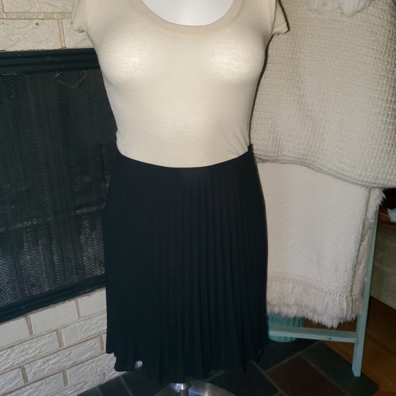 Ann Taylor Vintage Black Crepe Pleated Skirt 2 - image 2