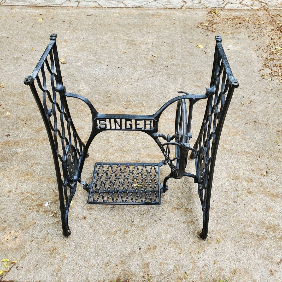 Antique Singer Sewing Machine Industrial Farmhouse Wrought Iron Table