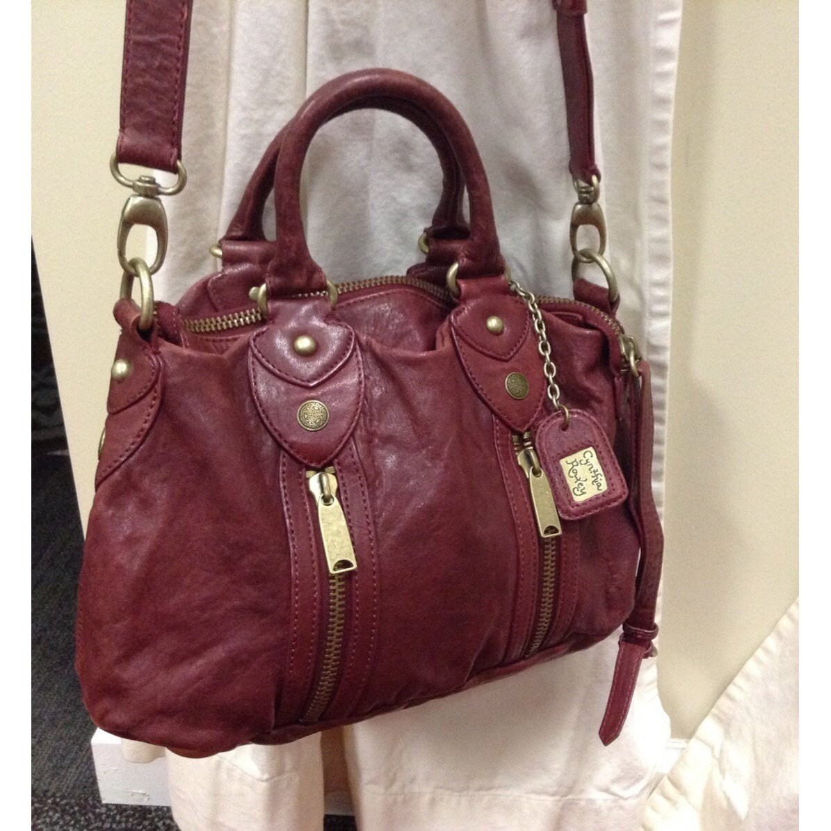 Cynthia Rowley Leather Satchel Crossbody Bag Shoulder Bag  display picture 3