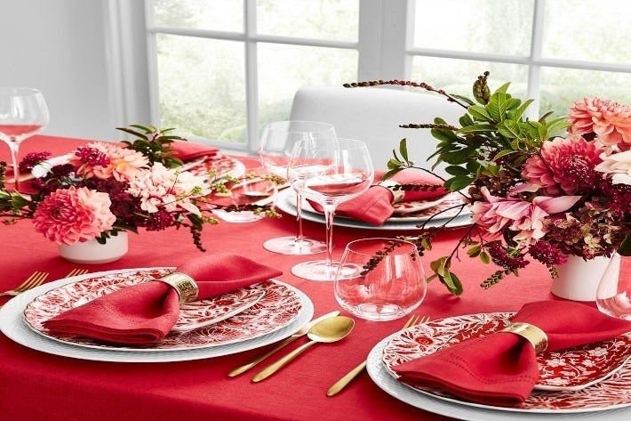 Williams Sonoma Red 100% Linen Hemstitch Rectangle Tablecloth 4