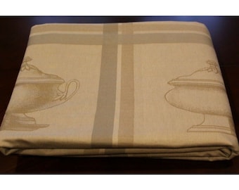 Williams Sonoma Beige/Gray Tureen Table Runner + 4 Placemats