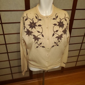 Rising Sun Co. Vintage Cream/Beige 1950&#39;s Beaded wool Cardigan Sweater S