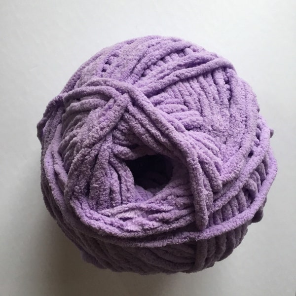 Bernat Blanket Yarn 10.5oz/300g -super soft, luxe, super bulky yarn-Baby Lilac