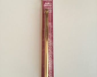 Susan Bates Aluminum Crochet Hook - 6.0 mm -J-10 US