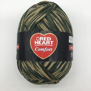 Red Heart Comfort Yarn - Medium 4 Yarn, 12oz/593m/649yds - #4033 Print