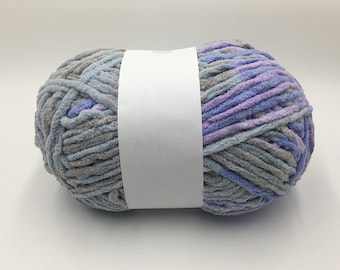 Bernat Blanket  Yarn - 10.5oz/220yds/201m - Overcast