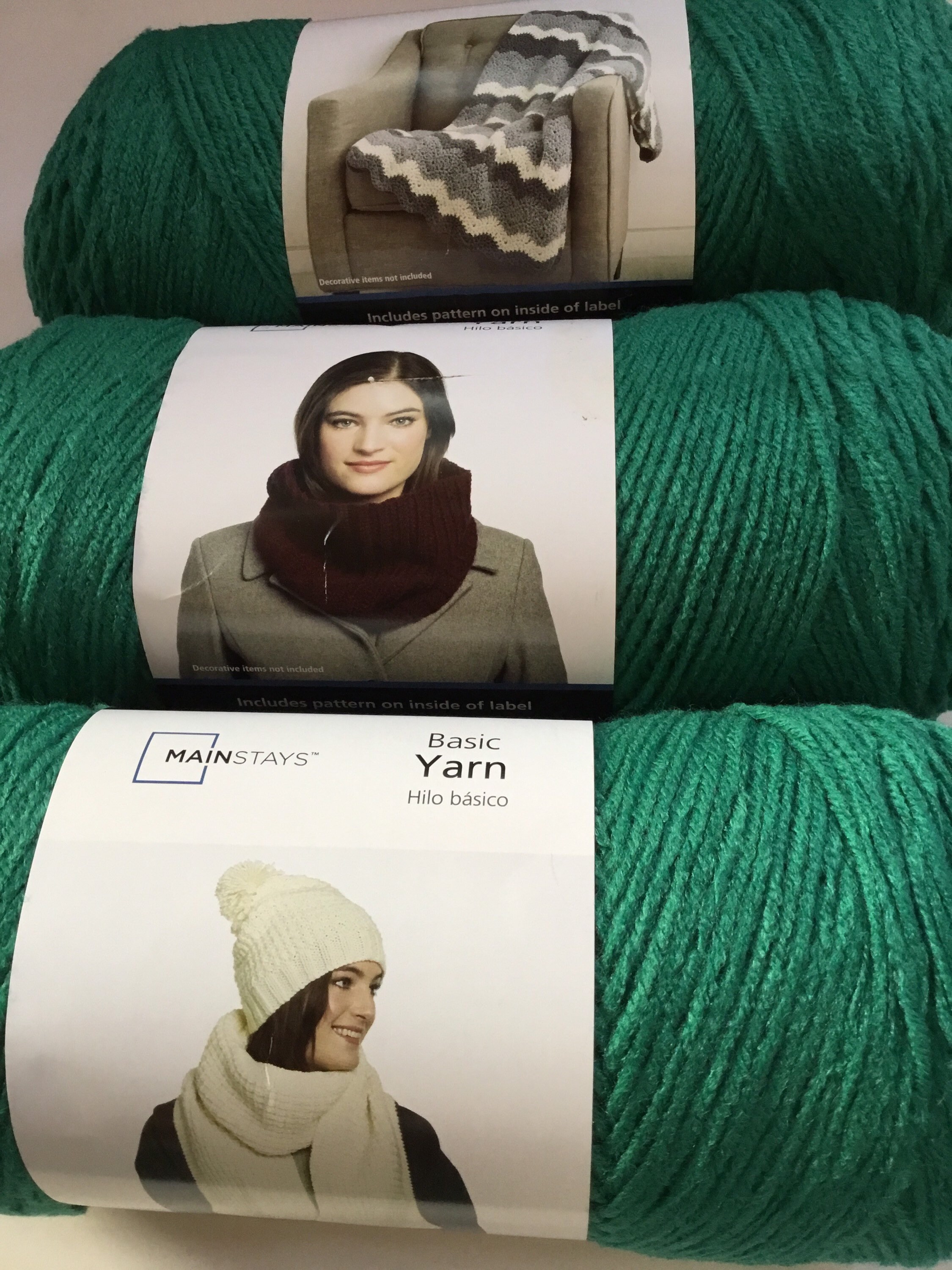 Mainstays Acrylic Basic Green Yarn, 1 Each 