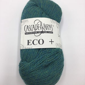 Cascade Yarns Distributor of Fine Yarns,Eco 100% Peruvian Highland Wool 478yds/437m, High Quality Yarn - Blended Greens