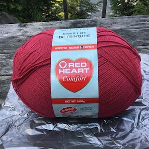Red Heart Comfort Yarn,worsted 4ply Rare Vintage Comfort Yarn