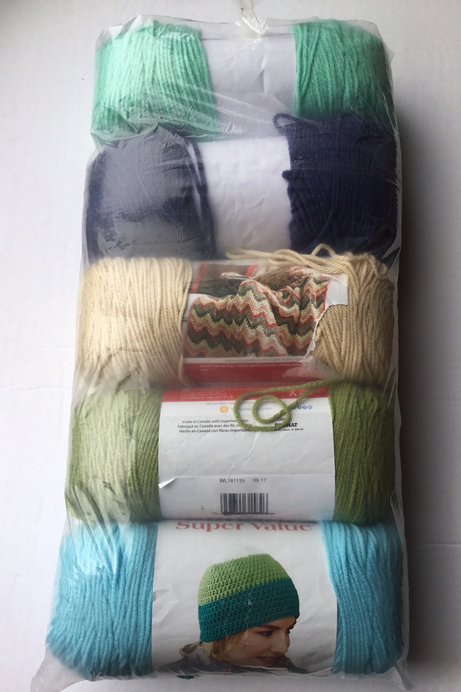 Bernat Super Value Yarn 426 Yds/389m Variety of Colours to Choose