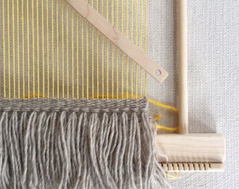 Wooden Weaving Frame - 14 Inch