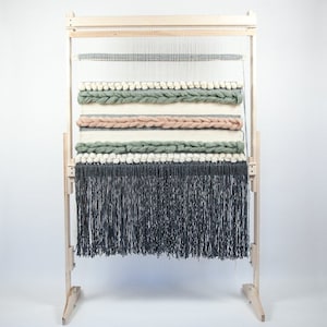 36 Inch Adjustable Tapestry Loom - The Grizzly