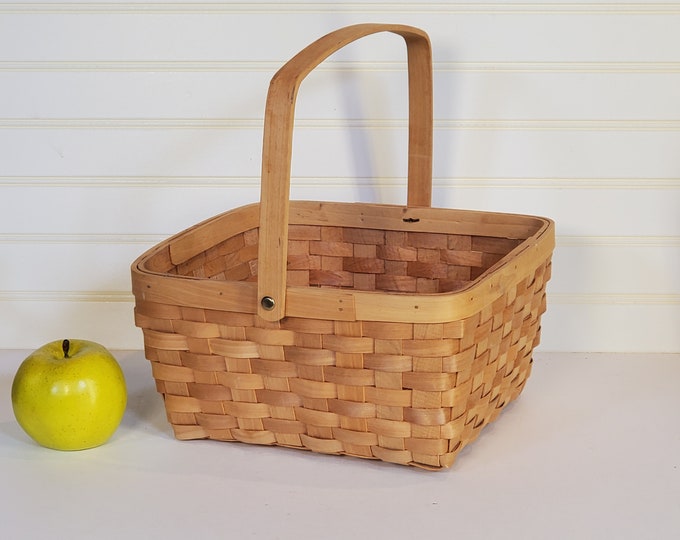 Vintage Egg Basket, 1980's1990's Wicker/splitwood Basket With Fold