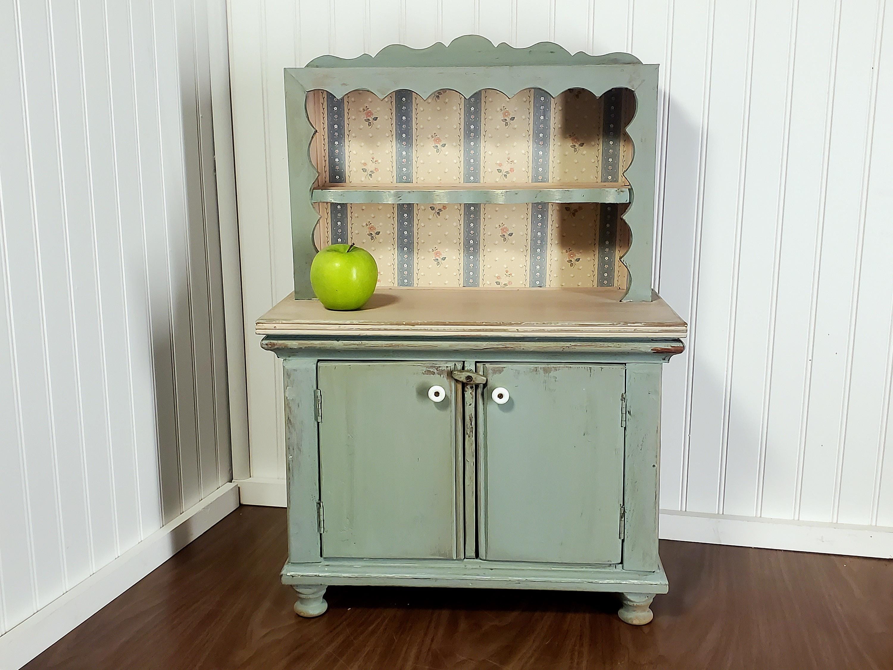Vintage child's wooden hutch/shelf/cabinet, Tabletop kitchen shelf, mug shelf, Apartment furniture, Kids room decor, Play/Tea-party cupboard